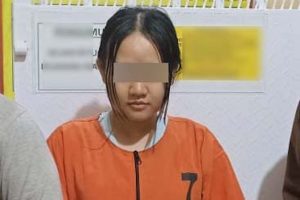 Perempuan Muda Ini Ditangkap Usai Setahun Jadi Buronan Polisi