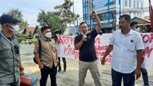 Diduga Illegal, Sejumlah Masyarakat Minta Kapolda Jambi Periksa Pemilik PT KBPC