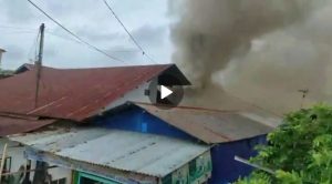 Rumah Sebelah SMAN 3 Kota Jambi Terbakar, Api Berasal dari Kamar Penderita ODGJ