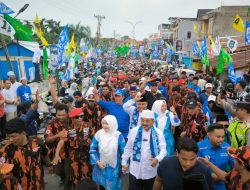 Lanjutkan!  Ribuan Massa Antar UAS – Katamso Mendaftar ke KPU Tanjabbar