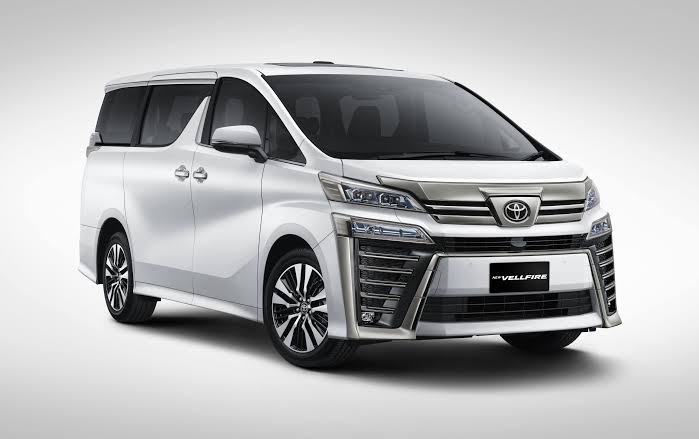 Mobil Alphard