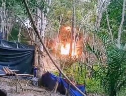 Menyala! Sumur Illegal Drilling di Senami Terbakar Lagi