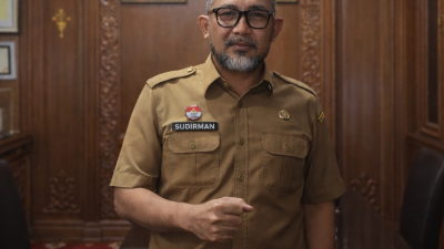 Sudirman Resmi Nahkodai Komisaris Utama Bank 9 Jambi